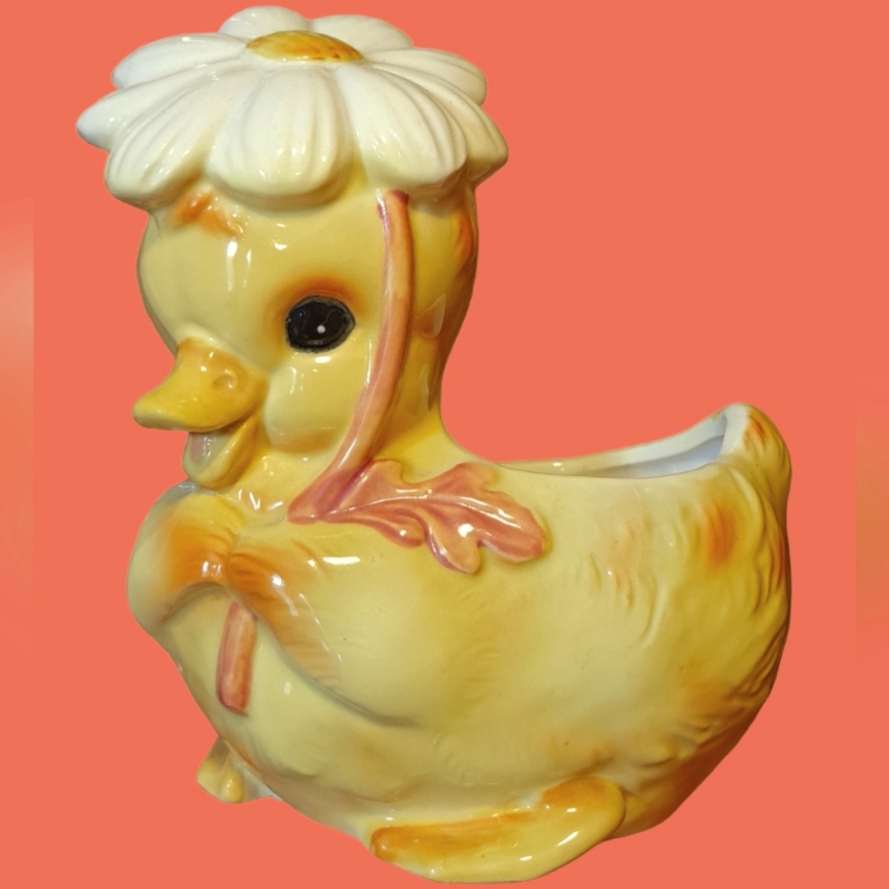 Vintage Duckling with Daisy Potter, Japan